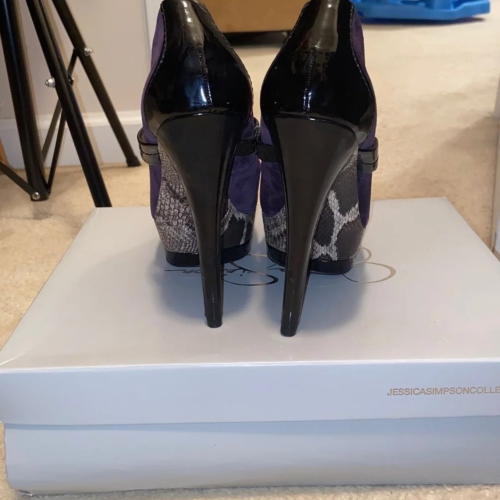 Women’s shoes